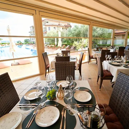 Burgas Beach Resort Apartments 4* Burgas