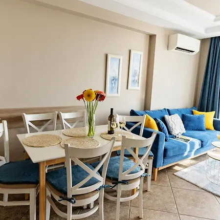 Burgas Beach Resort Apartments 4* בורגאס
