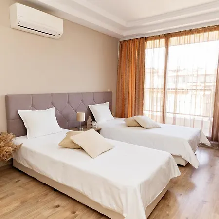 شقة فندقية Burgas Beach Resort Apartments بورغاس