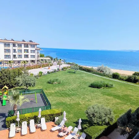 Burgas Beach Resort Apartments 4* بورغاس