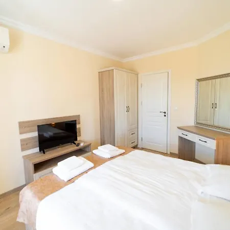 Burgas Beach Resort Apartments בורגאס