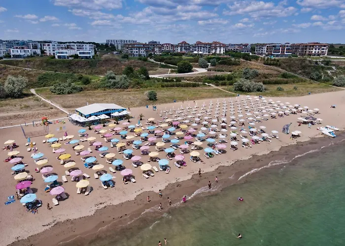 Burgas Beach Resort Apartments 4* 부르가스