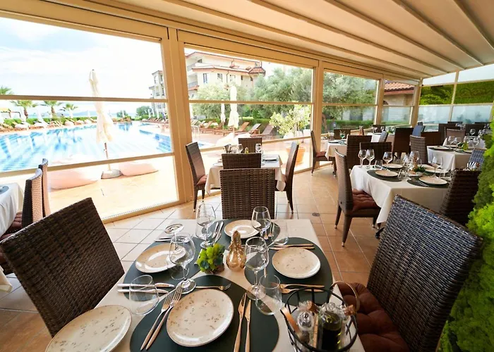 Burgas Beach Resort Apartments 4* 부르가스