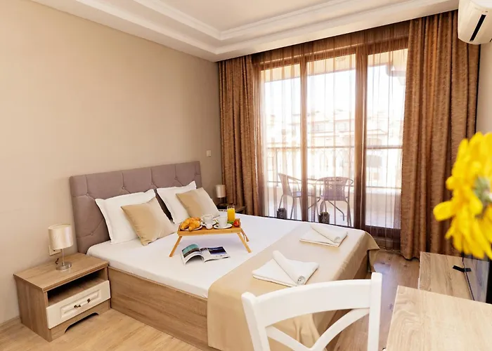 Ξενοδοχείο με διαμερίσματα Burgas Beach Resort Apartments 4*