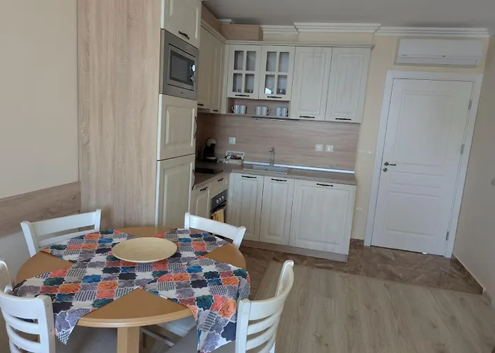 Burgas Beach Resort Apartments 4* Μπουργκάς