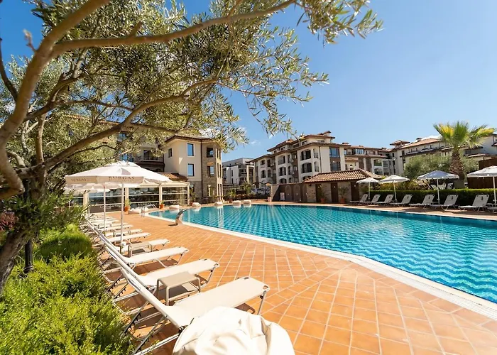 Burgas Beach Resort Apartments 부르가스